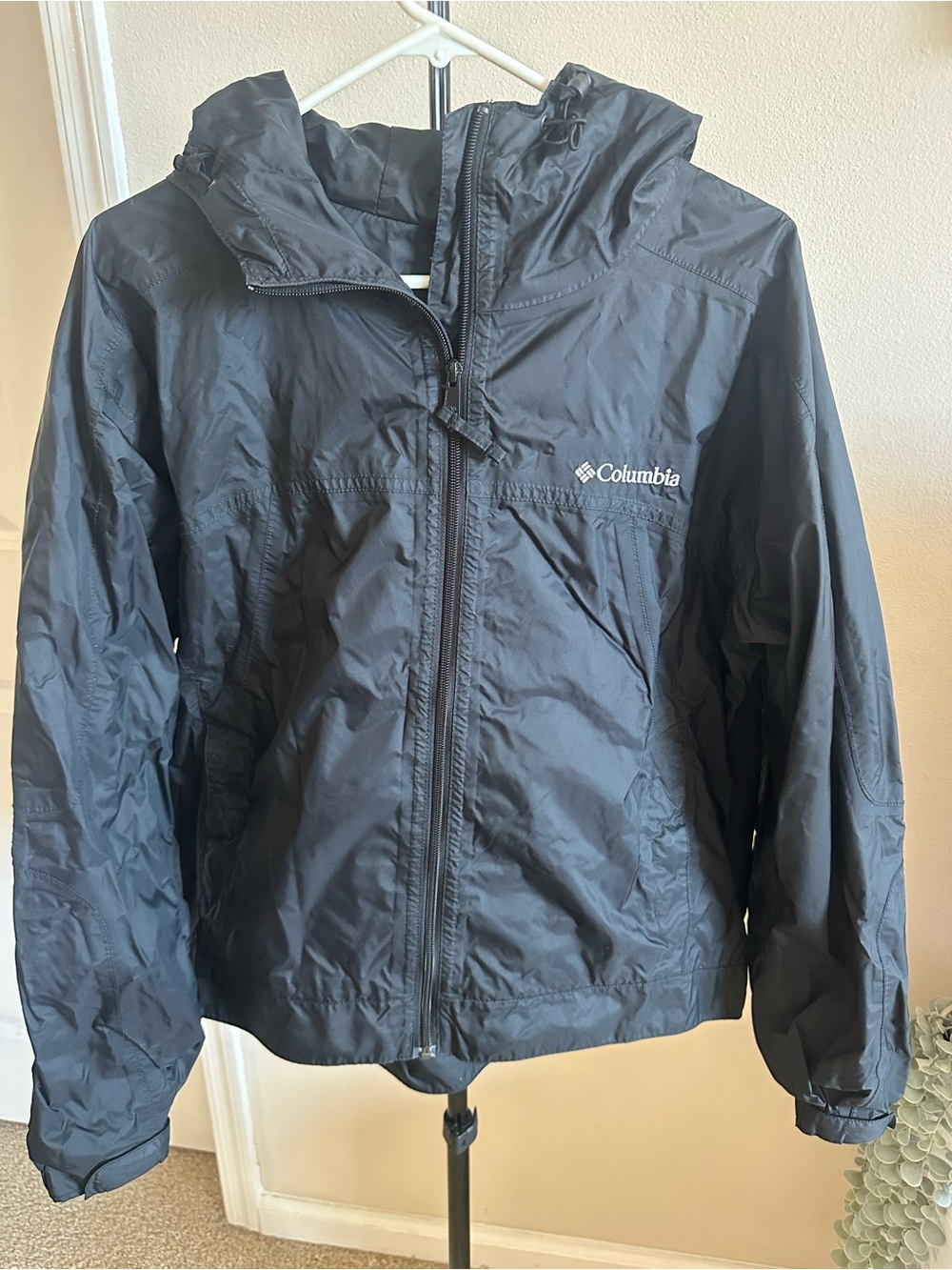 Columbia Black Hooded Rain Jacket